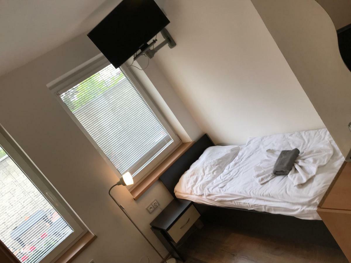 Penzion Nova Hospoda Prague Ngoại thất bức ảnh